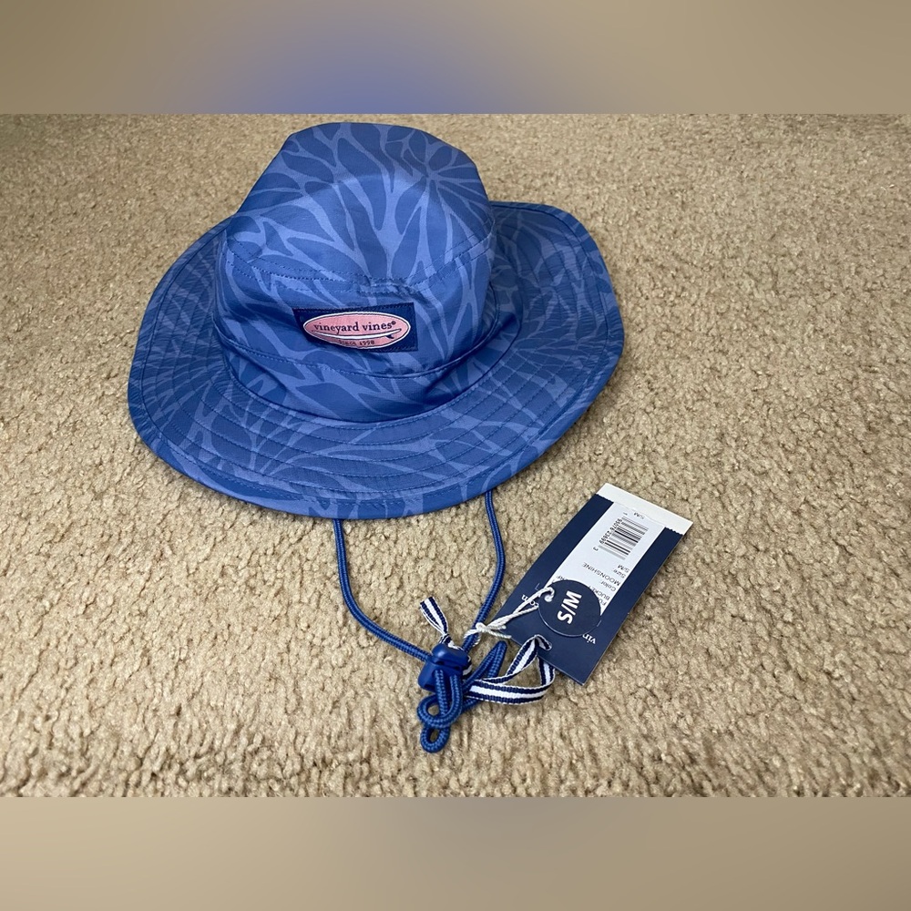 NWT Vineyard Vines Men's Linear Palms Bucket Hat - Blue